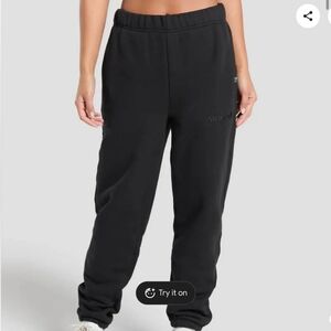 Gymshark Embroidered Oversized Jogger - Black